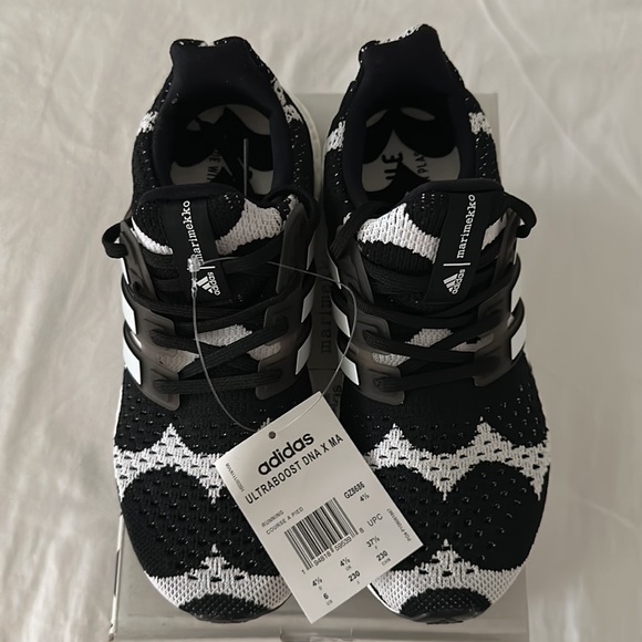 Adidas ultraboost DNA x marimekko women's US6 - Picture 3 of 7
